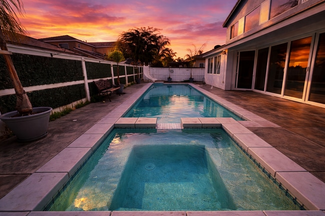 Building Photo - 469 Partridge Ln