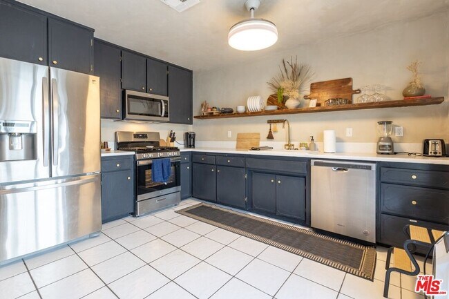 Building Photo - 71658 Cactus Dr