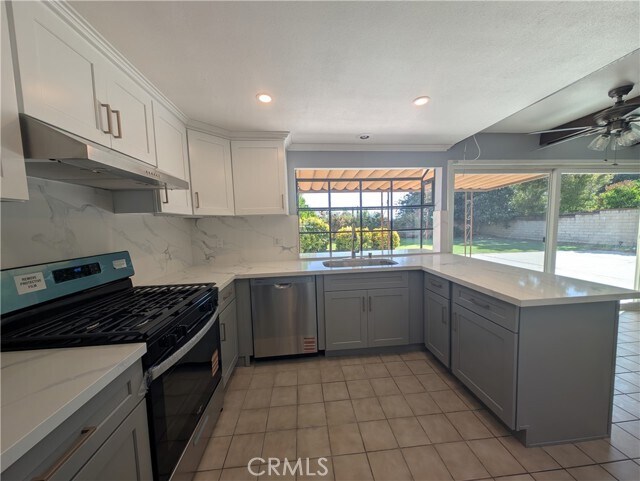 Building Photo - 30516 Sandtrap Dr