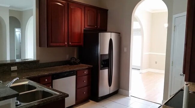 Primary Photo - 7204 Southwind Dr