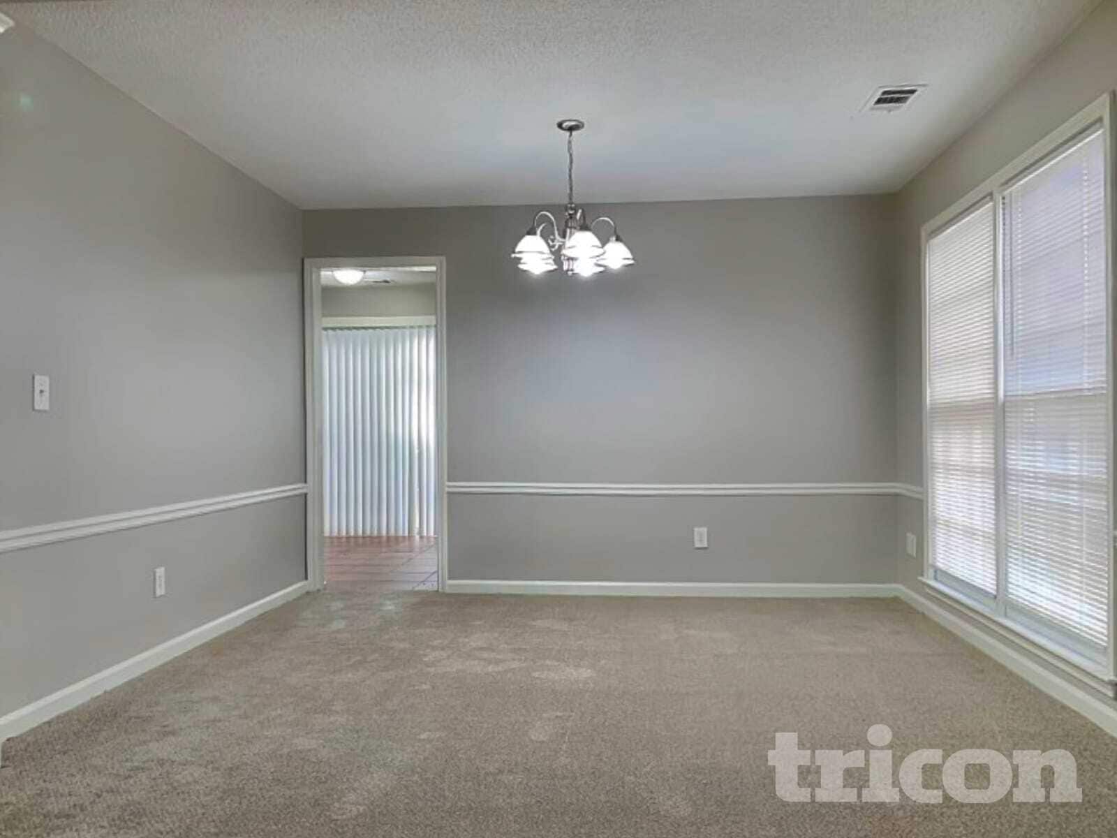 Building Photo - 2660 Binghampton Ln