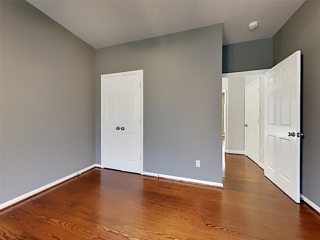 Building Photo - 1304 Dart St