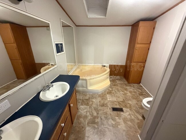 Building Photo - 4025 Arch Finch Rd