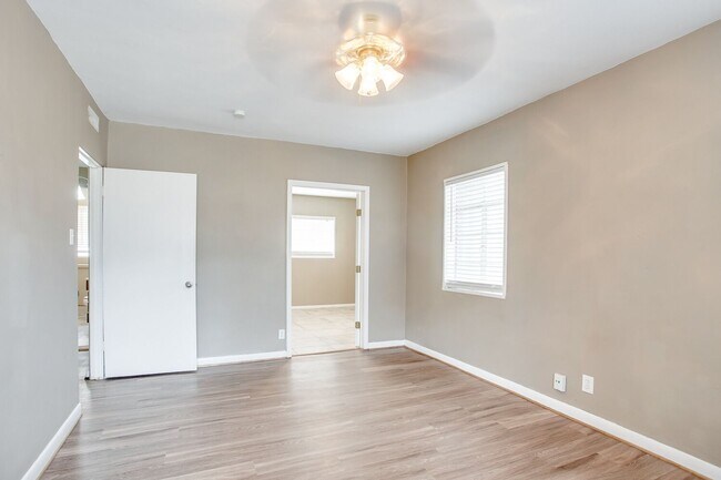 Building Photo - Pre Leasing for fall 2026! 3/2 in Tech Terrace!