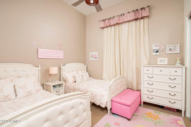 Building Photo - 7895 E Softwind Dr