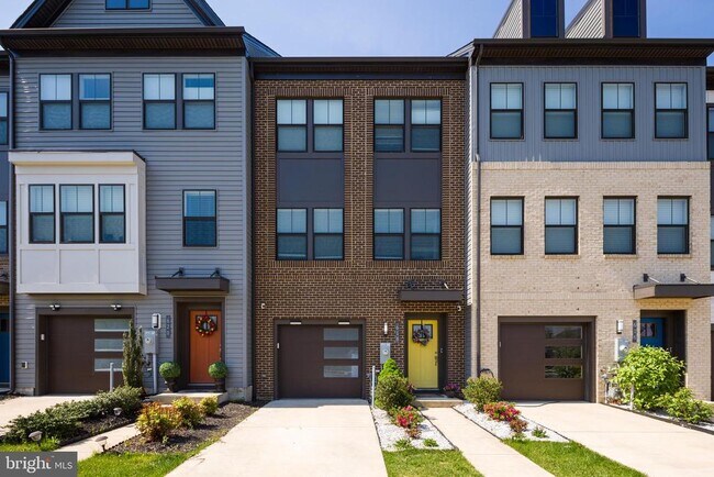 Building Photo - 618 Chalcedony Ln
