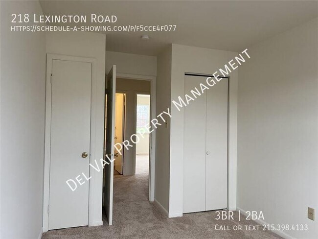 Building Photo - 218 Lexington Rd