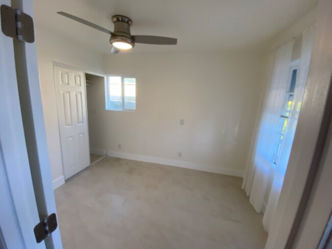 Building Photo - 2234 Seaside St