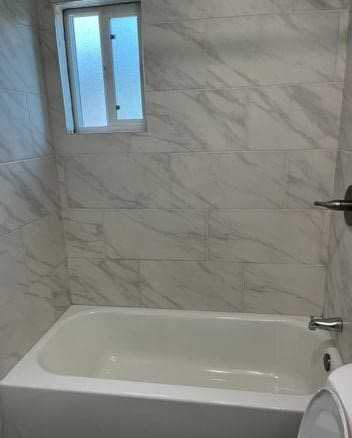 Building Photo - AFFORDABLE & UPDATED PHOENIX LIVING – PRIME LOCATION 1 BEDROOM OWENR OFFERING $500 GIFT CARD SUCC...