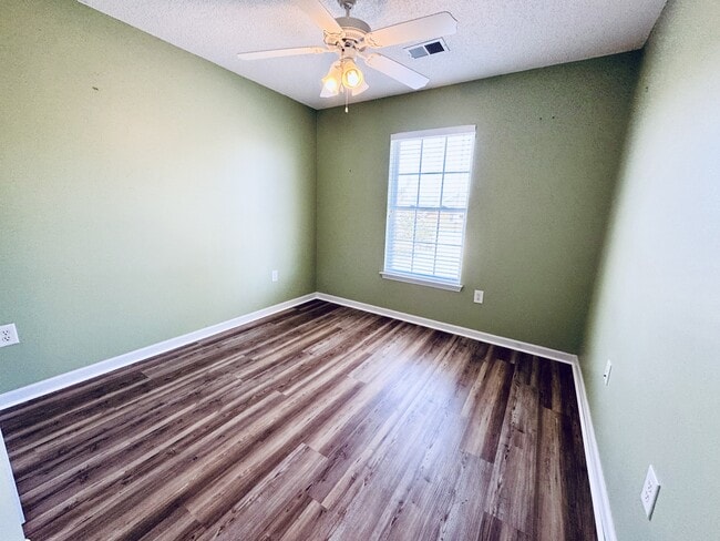 Building Photo - 5096 Capulet Cir