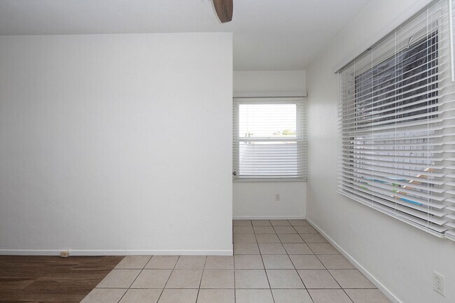 Building Photo - 2 WEEKS FREE!!! Charming One Bedroom In Po...