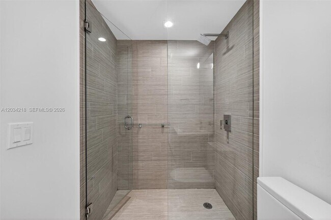 Building Photo - 300 Sunny Isles Blvd