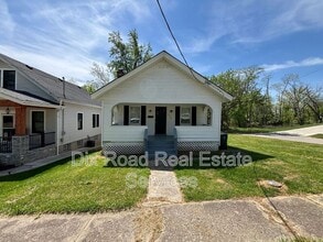 Building Photo - 3701 Iona Ave