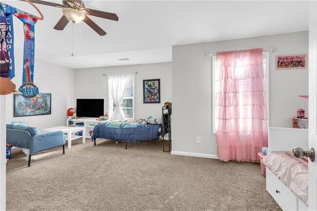 Building Photo - 4914 Sherwood Way