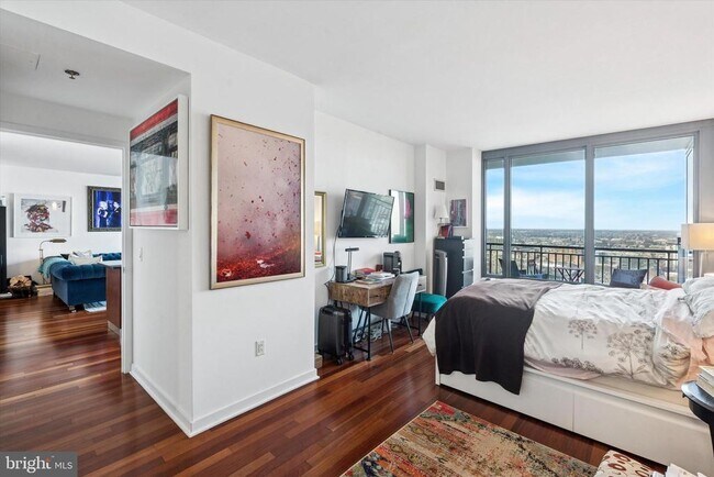 Building Photo - 2101 Market St