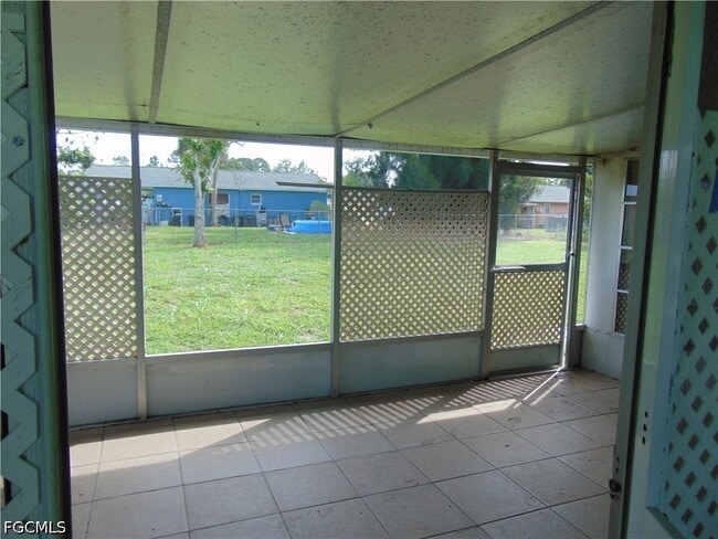 Building Photo - 117 Stetson St