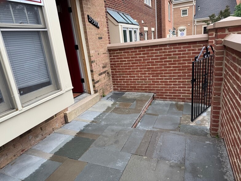 Stone patio - 2530 Fairfax Dr