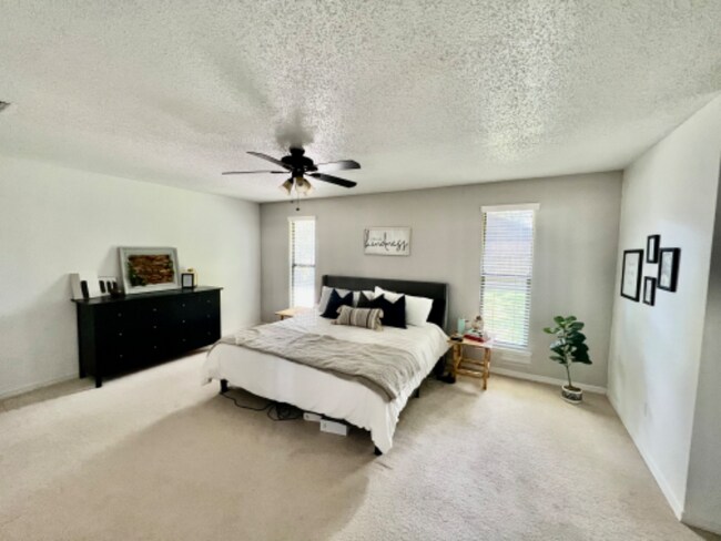 Building Photo - 12707 Cormorant Cove Ln