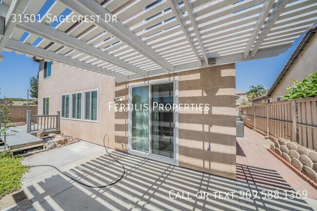 Building Photo - 31501 Sagecrest Dr