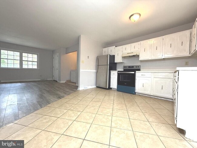 Building Photo - 45766 Guenther Dr