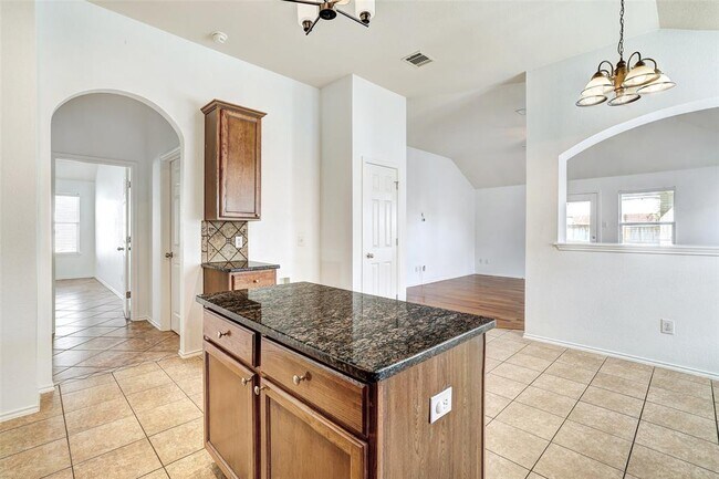 Building Photo - 1517 Rainbow Parke Dr