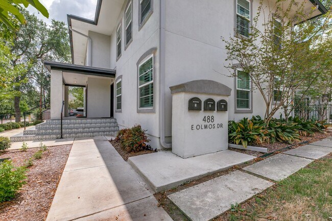 Building Photo - 488 E Olmos Dr