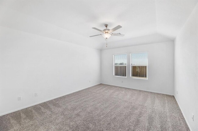 Building Photo - 303 Chickasaw Ln