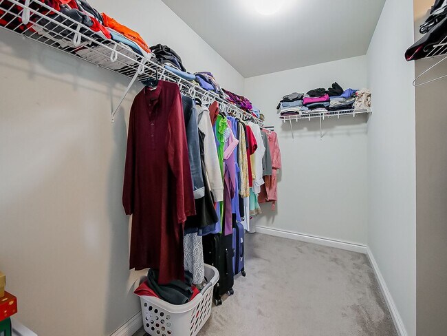 Building Photo - 23431 Crooked Tree Ct S