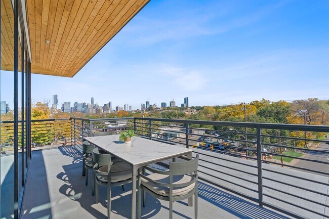 Building Photo - 1600 S 1st St