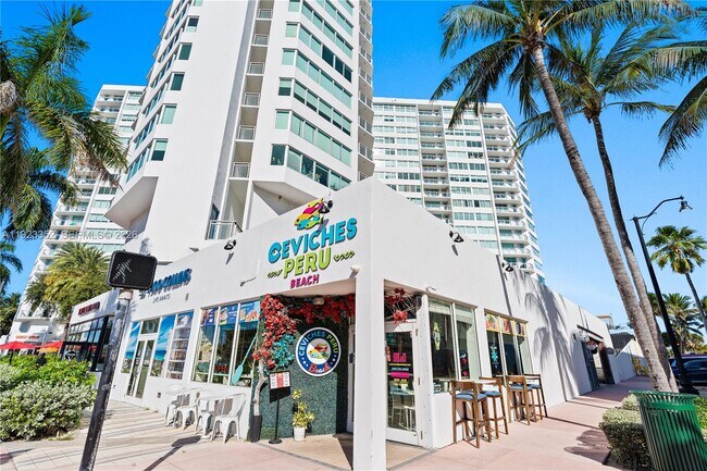 Building Photo - 7135 Collins Ave