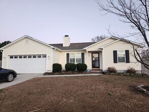 Building Photo - Sneads Ferry charm in Justice Farms