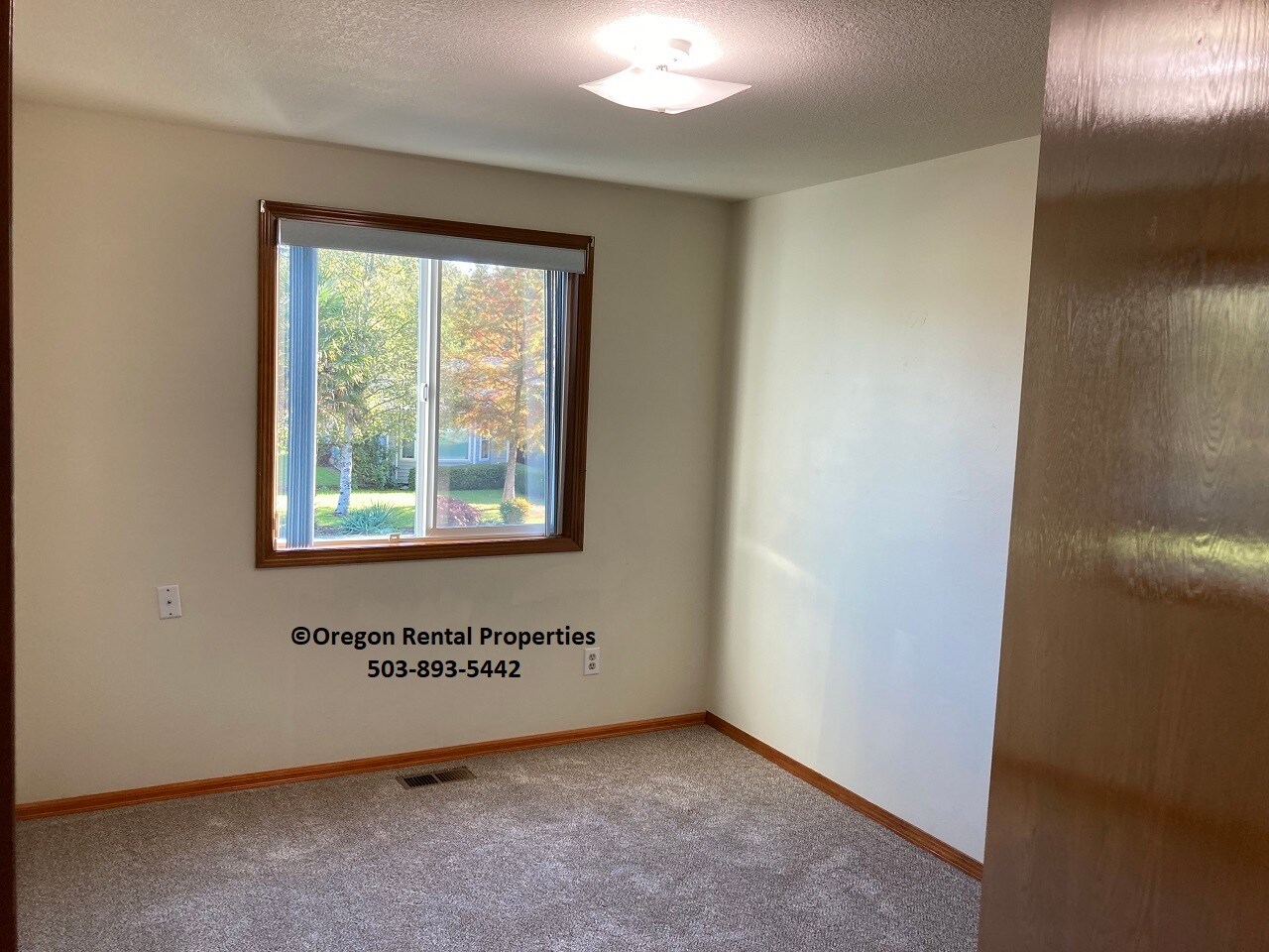 Building Photo - 2511 NE 161st Ave