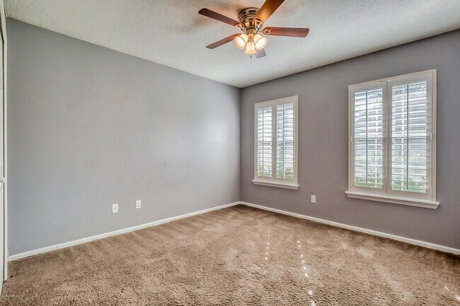 Building Photo - 442 Big Tree Rd