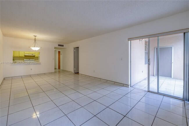 Building Photo - 1900 W 68th St