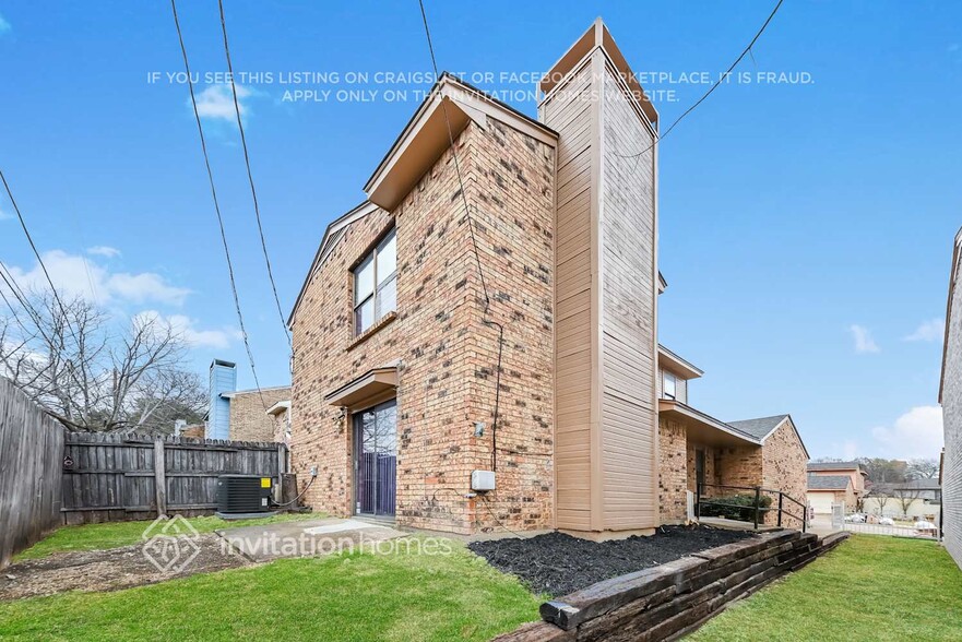 Building Photo - 1539 Sunrise Ln