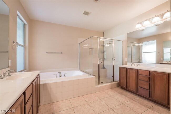 Building Photo - 7744 White Ginger Ave