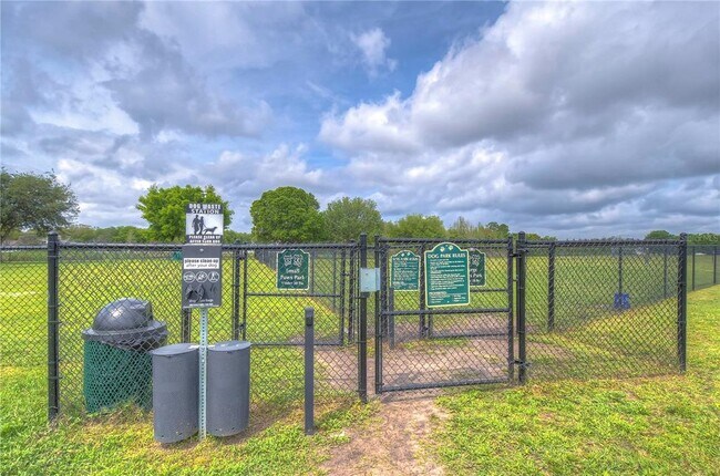 Building Photo - 17455 Garden Heath Ct