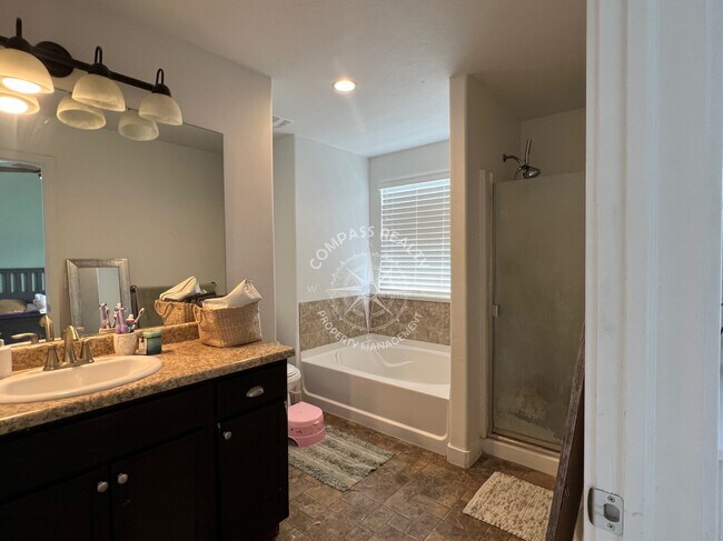 Building Photo - 375 Slate Drive