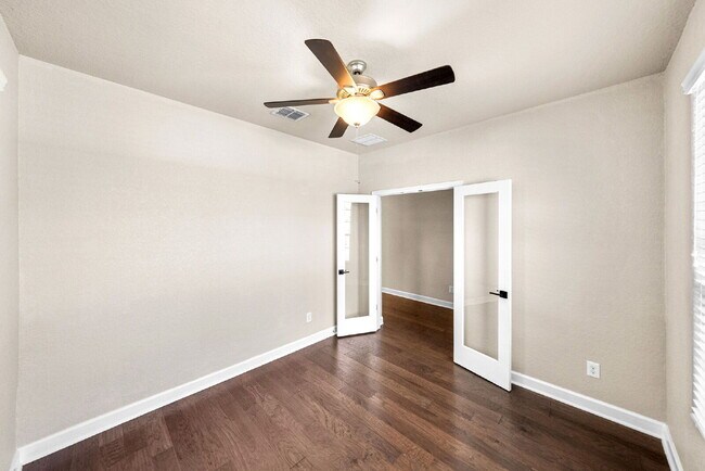 Building Photo - No Rear Neighbors, 3 Car Garage, a Chef's Kitchen, and Room for Everyone