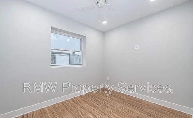 Building Photo - 2031 S 19th St