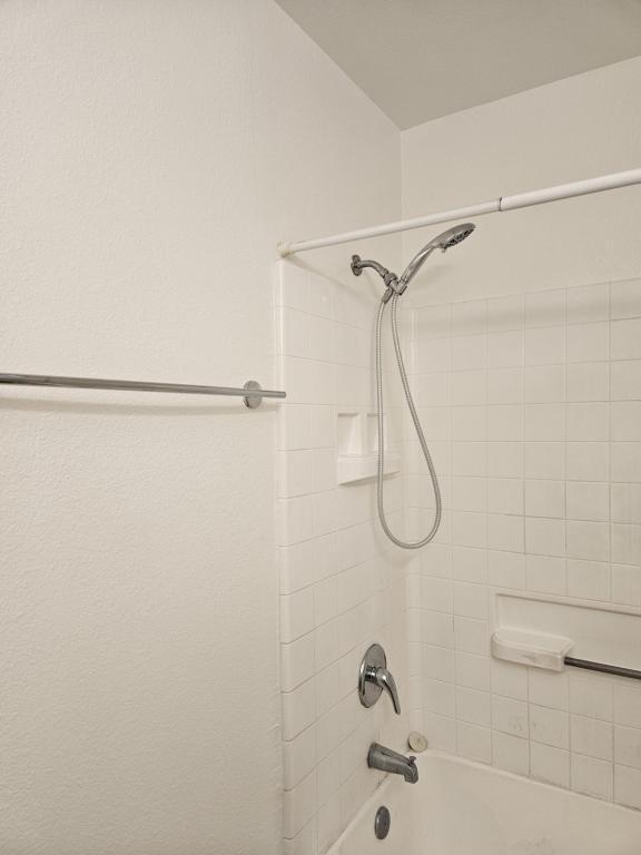 Building Photo - 426 Cherry Ln