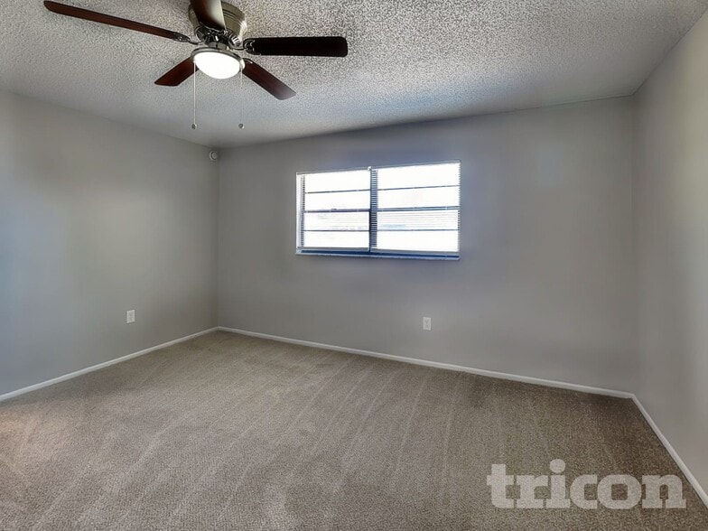 Building Photo - 2001 Deborah Dr