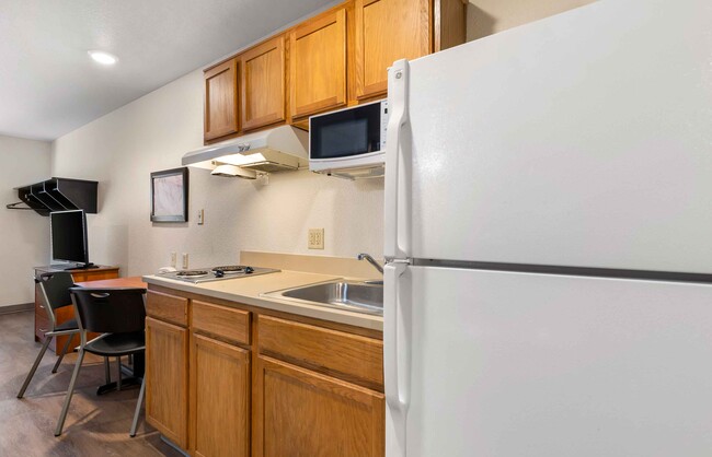 Building Photo - Furnished Studio-Austin - Round Rock