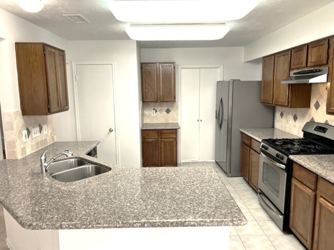 Building Photo - 6334 Cape Forward Dr