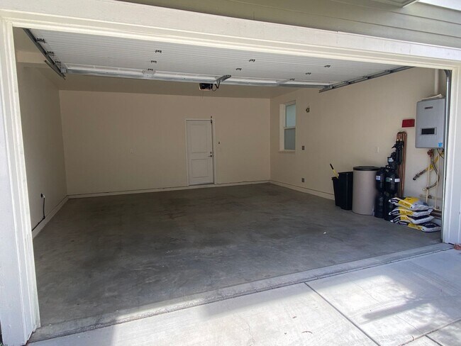Building Photo - 103 Jacobs Ln