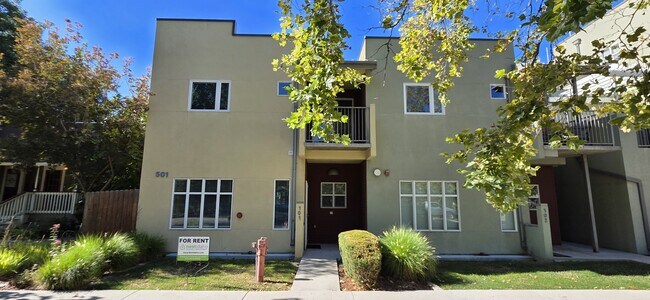 Primary Photo - 501 S 14th St