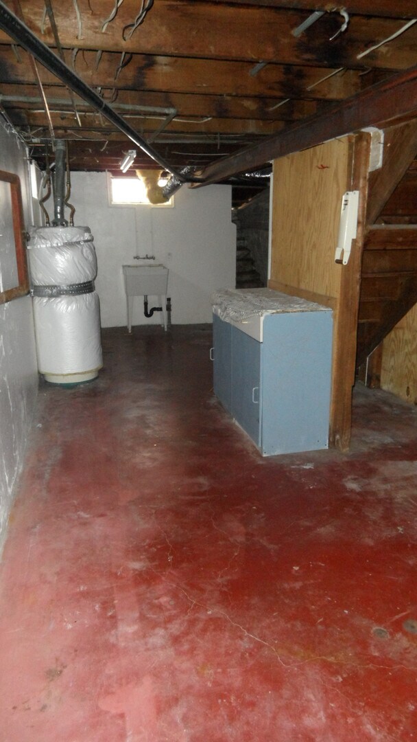 Building Photo - ***COMING SOON*** Adorable 3+ Bedroom 1+ B...
