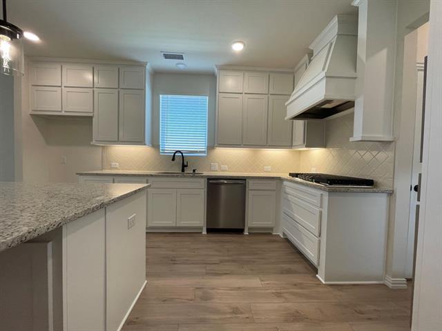 Building Photo - 6270 Shasta Creek Rd