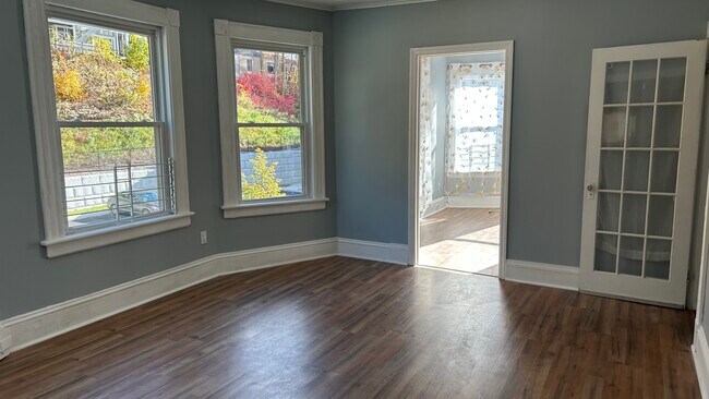 Building Photo - 20 Myrtle Ave