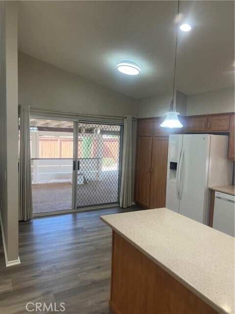 Building Photo - 26328 Columbus Dr